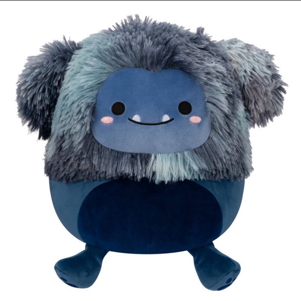 Squishmallow Dani ~ blue Yeti ~